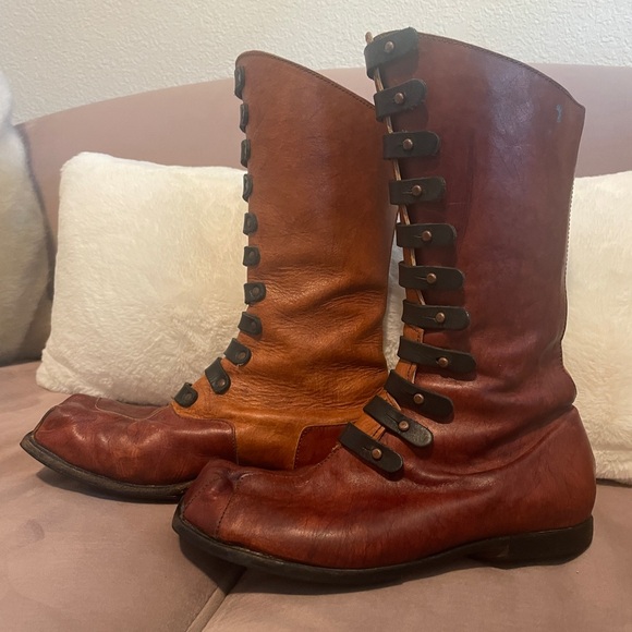 Handmade Cydwoq boots, red and brown sz 39 8.5 - Picture 5 of 8